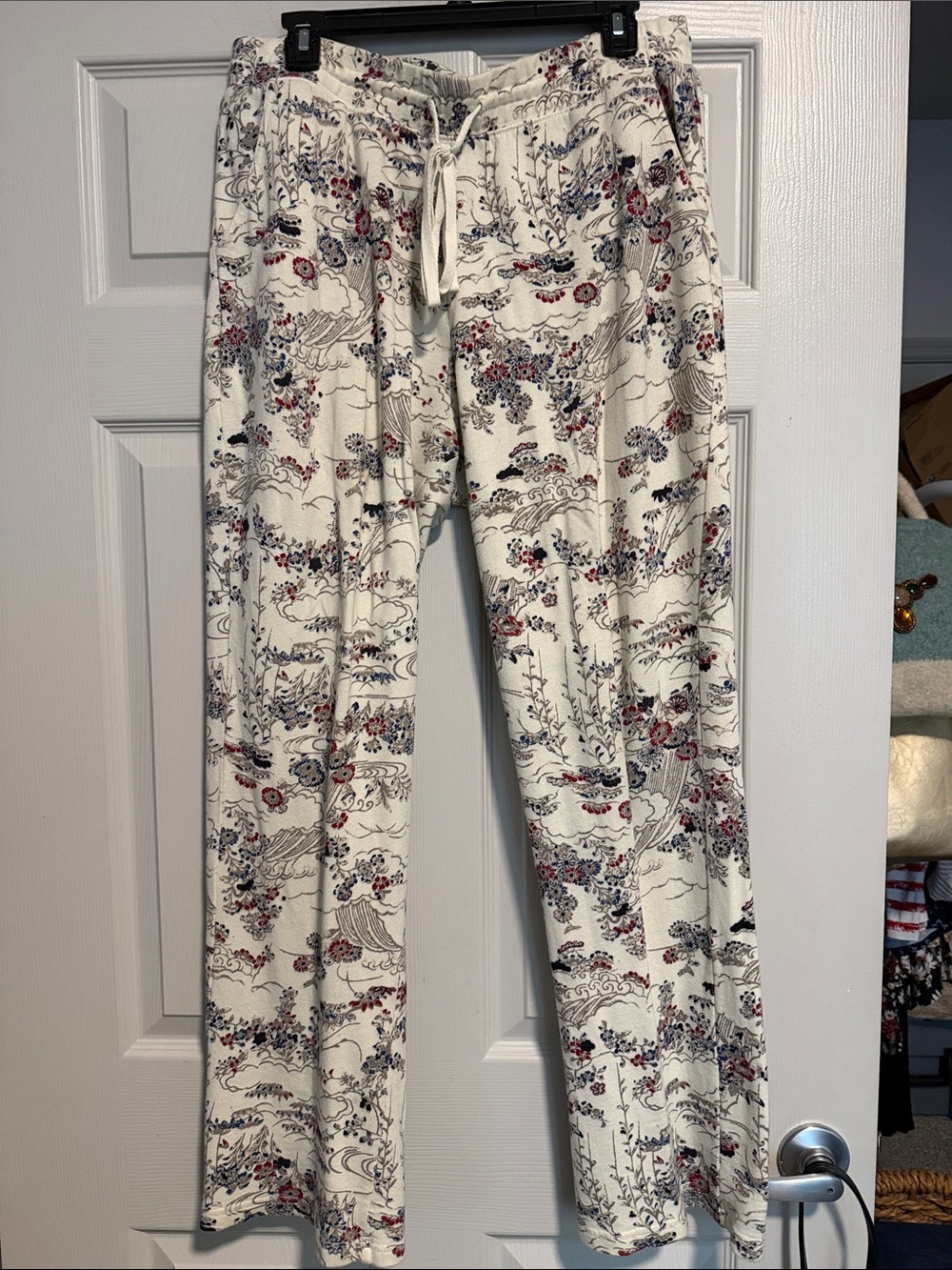Lucky Brand Cream Floral Drawstring Sweatpants with Red & Blue Accents